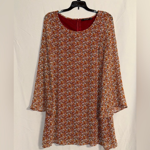 Doe & Rae Dresses & Skirts - Doe & Rae Multicolored Floral Print Long Sleeve Mini Dress Size Medium